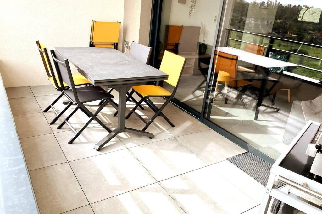 Stanatura - Luxe - Proche Du Port - 1 - Pour Des Paisibles *